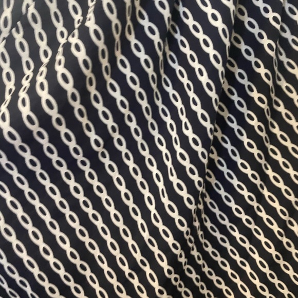 Pattern dress - Picture 2 of 3